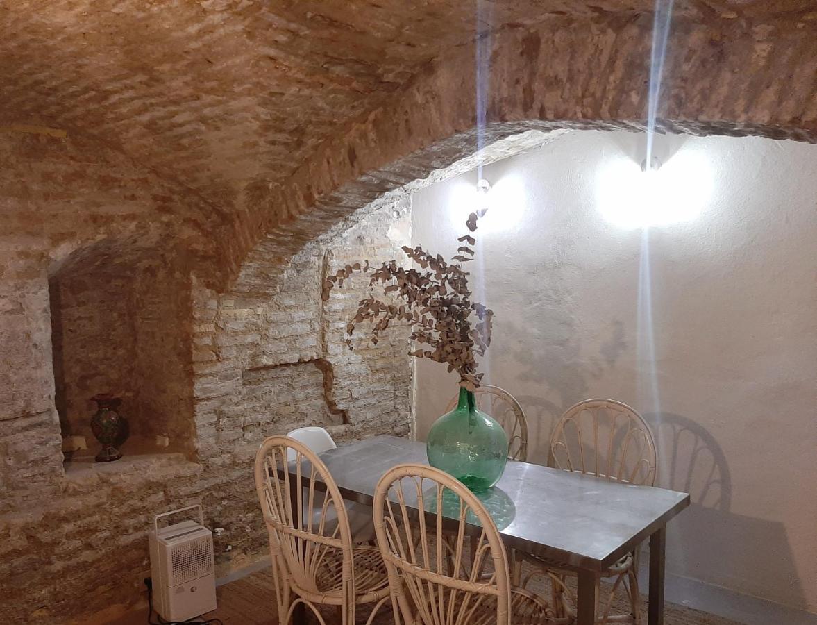 Downtown Loft In A 16Th Century Convent Leilighet Sevilla Eksteriør bilde